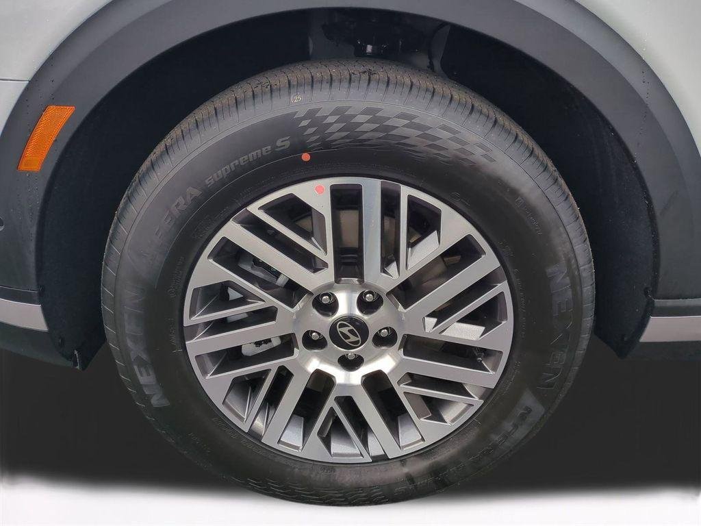 New 2026 White Hyundai SEL Premium FWD image 11