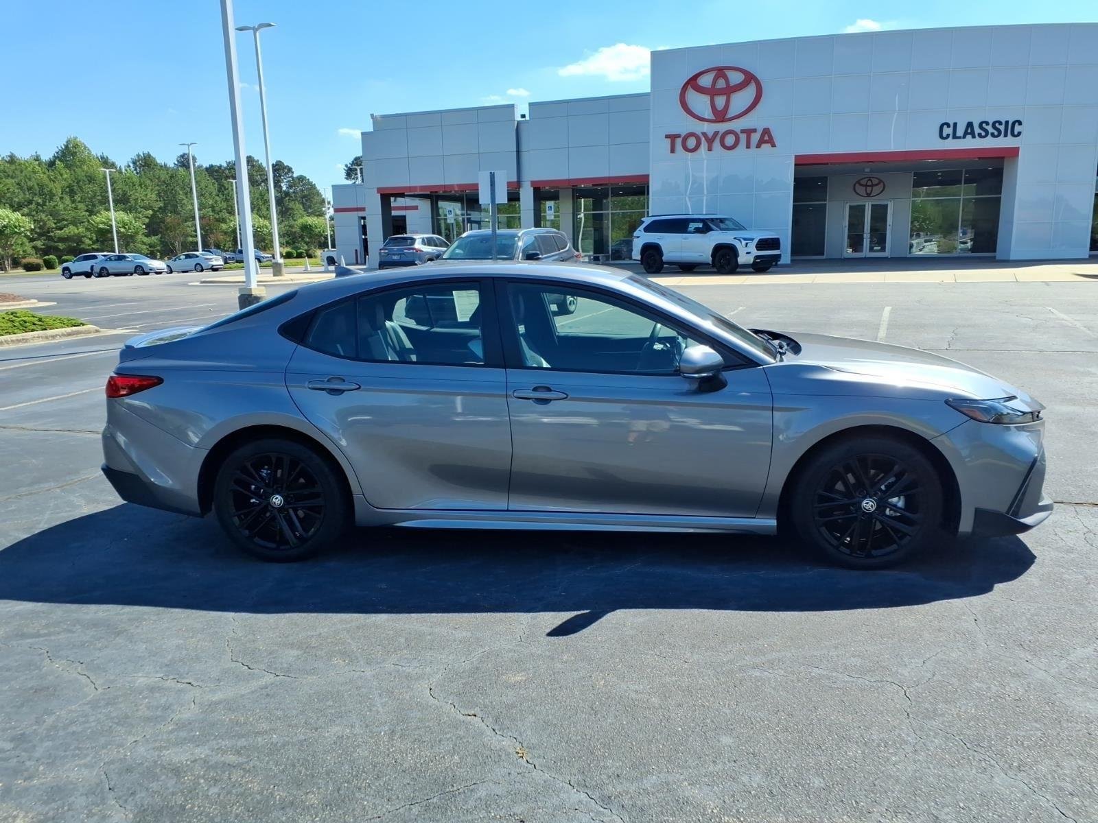 Used 2025 Heavy Metal Toyota SE image 9