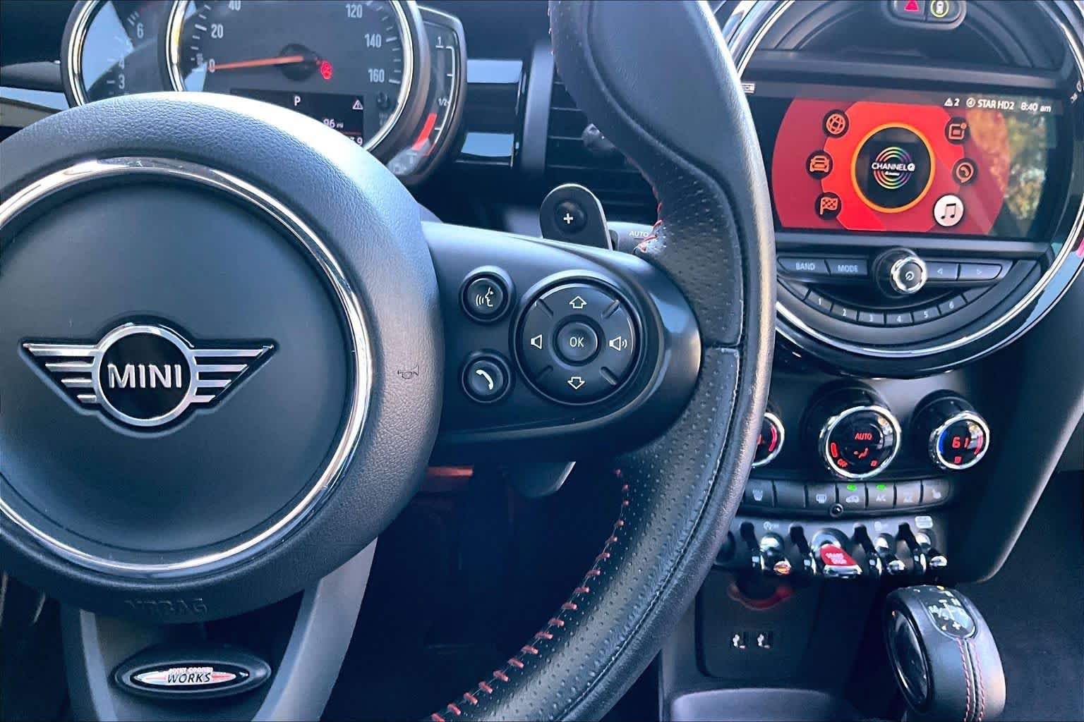 Used 2019 Thunder Grey Metallic MINI Cooper S image 25
