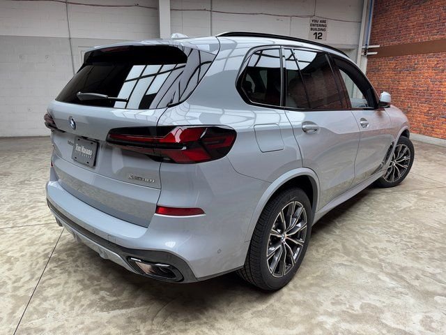 Used 2026 Gray BMW xDrive40i image 5