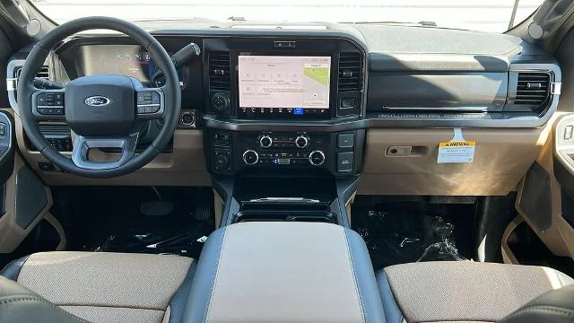 New 2026 Star White Metallic Tri-Coat Ford F-250® Lariat® image 31