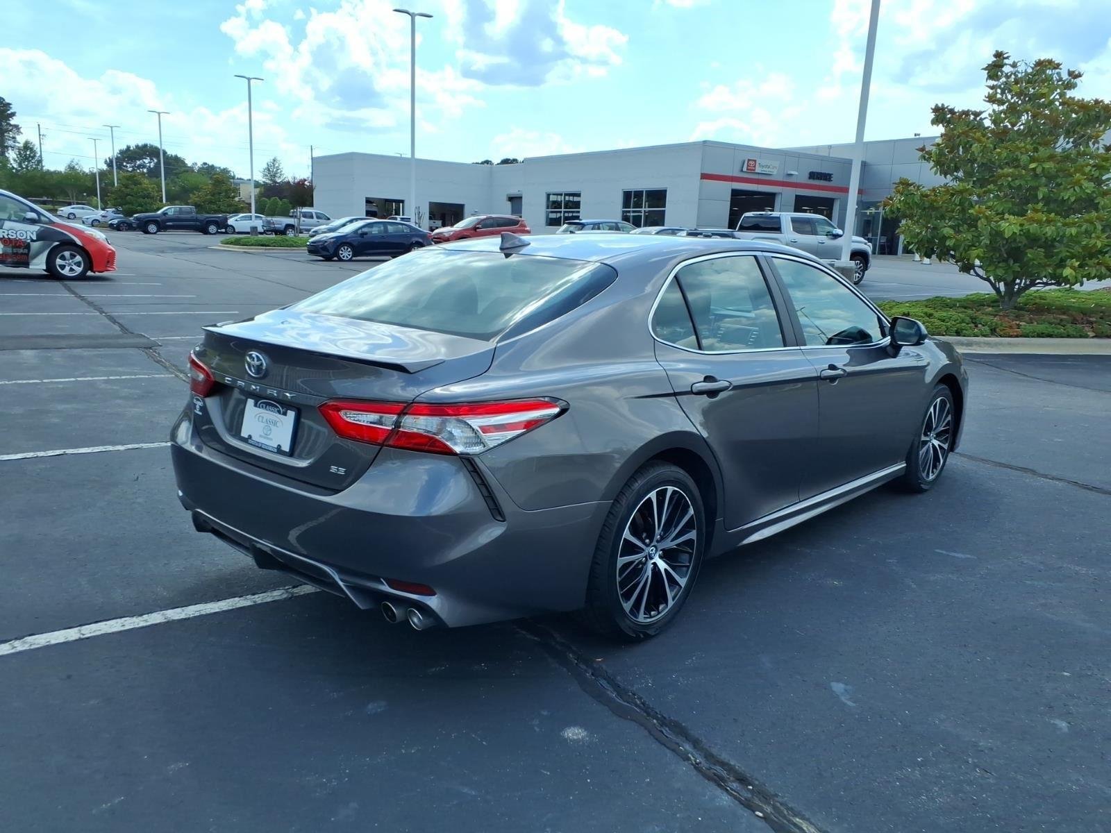 Used 2020 Toyota Camry SE with VIN 4T1G11AK5LU898248 for sale in Henderson, NC