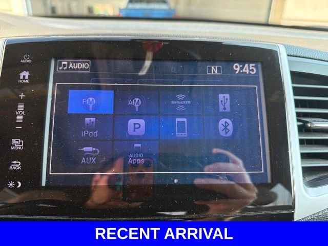 Used 2017 Red Honda EX-L image 41