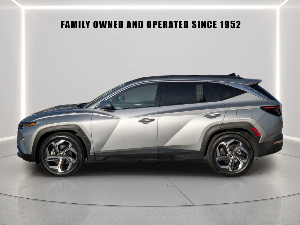Used 2022 Silver Hyundai Limited image 2