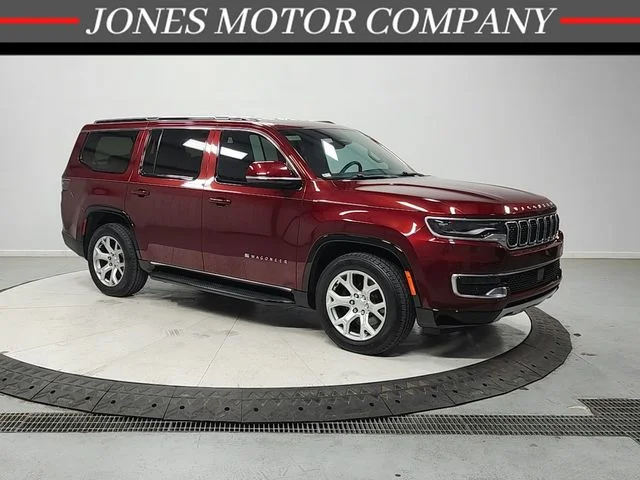 2022 Jeep Wagoneer