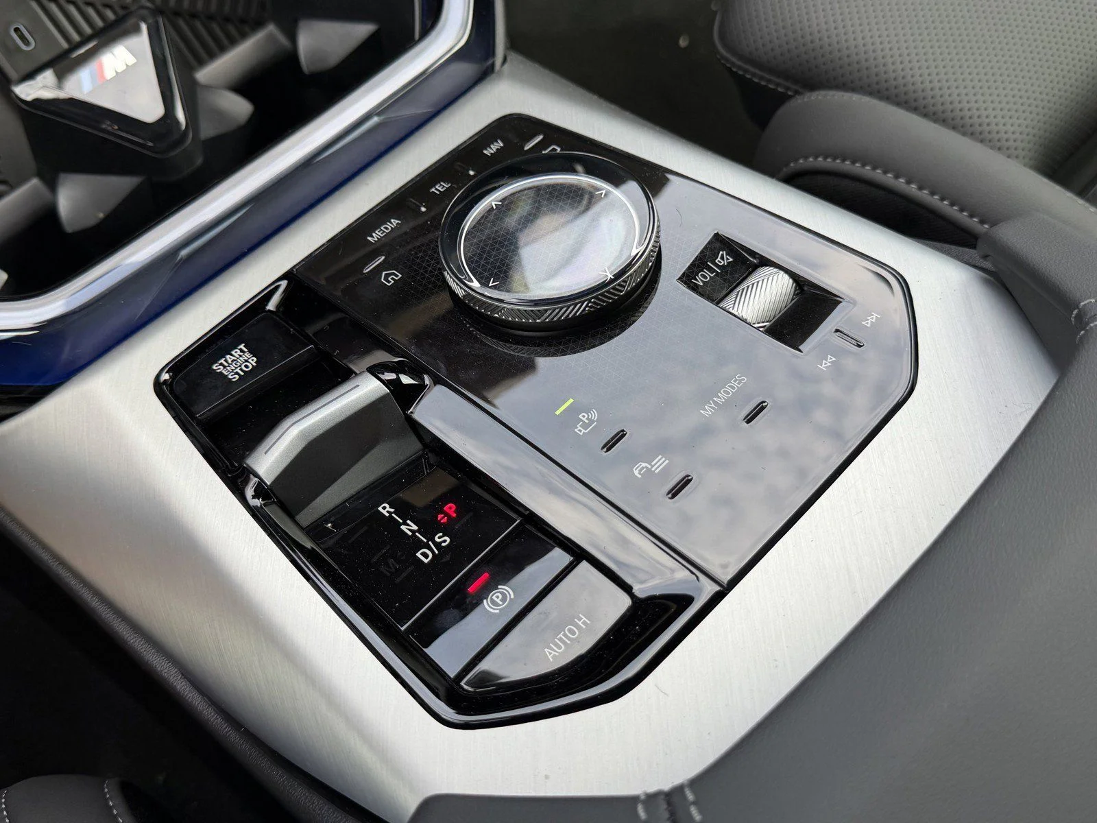 2026 BMW X3 30 - Photo 34
