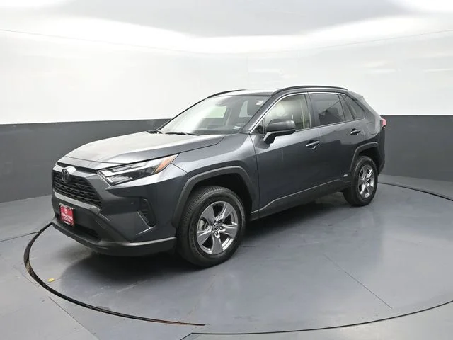 Used 2025 Gray Toyota LE image 3