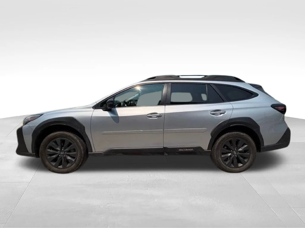 Used 2024 Silver Subaru Onyx Edition XT image 2