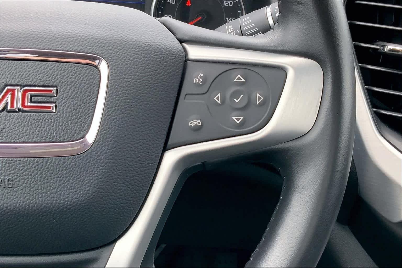 Used 2020 Carbon Black Metallic GMC SLT image 25