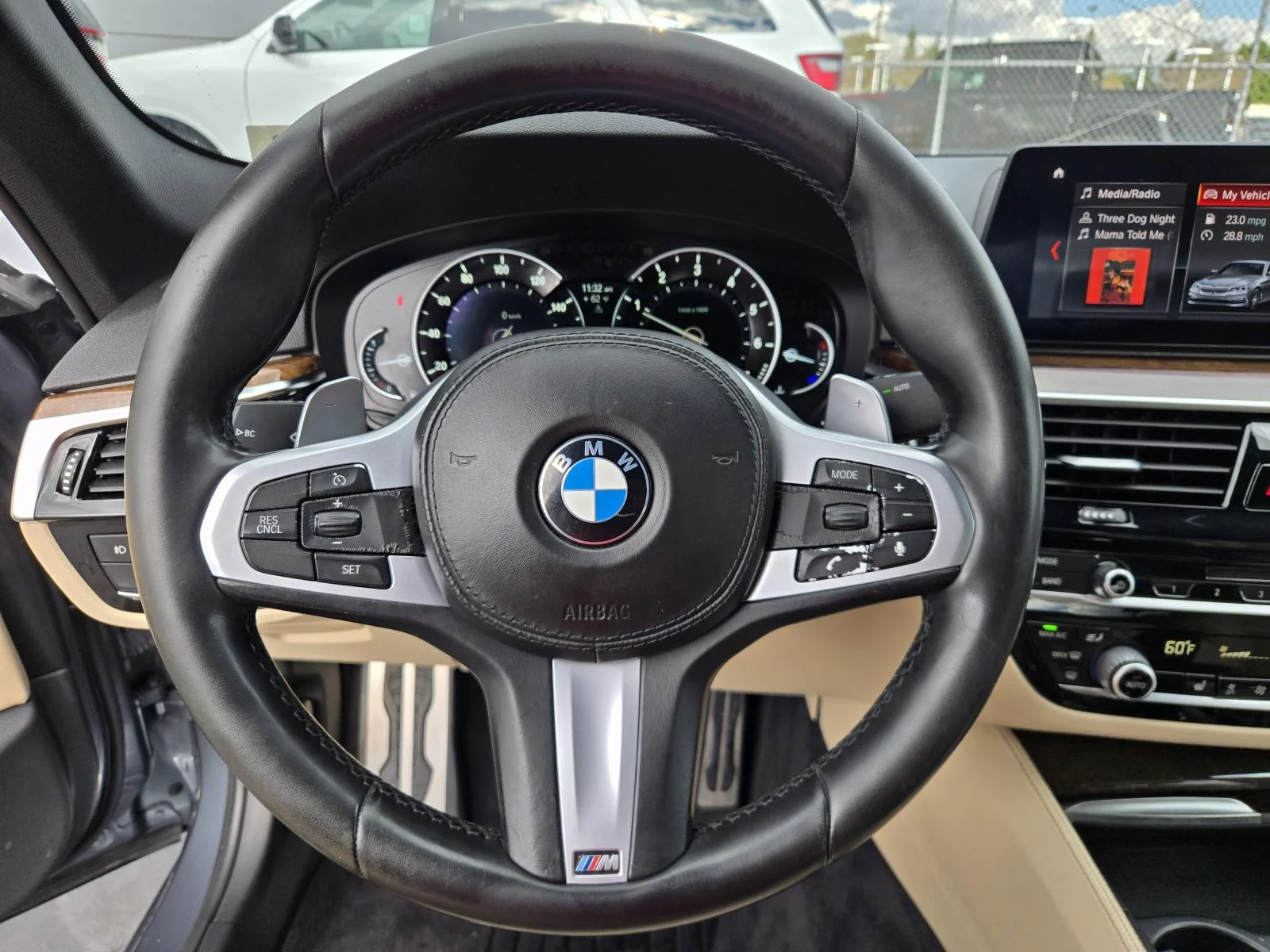 2019 BMW 5 Series 530i - Photo 17