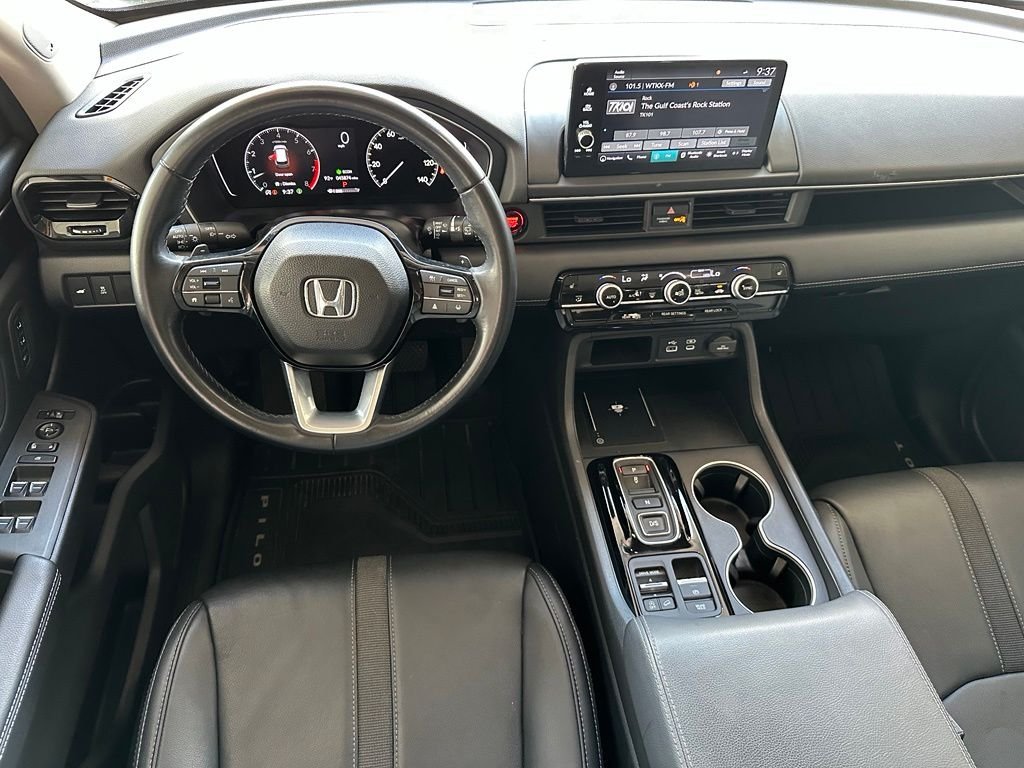 Used 2024  Honda Touring image 15