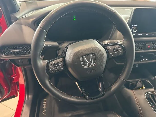 2025 Honda HR-V Sport - Photo 13