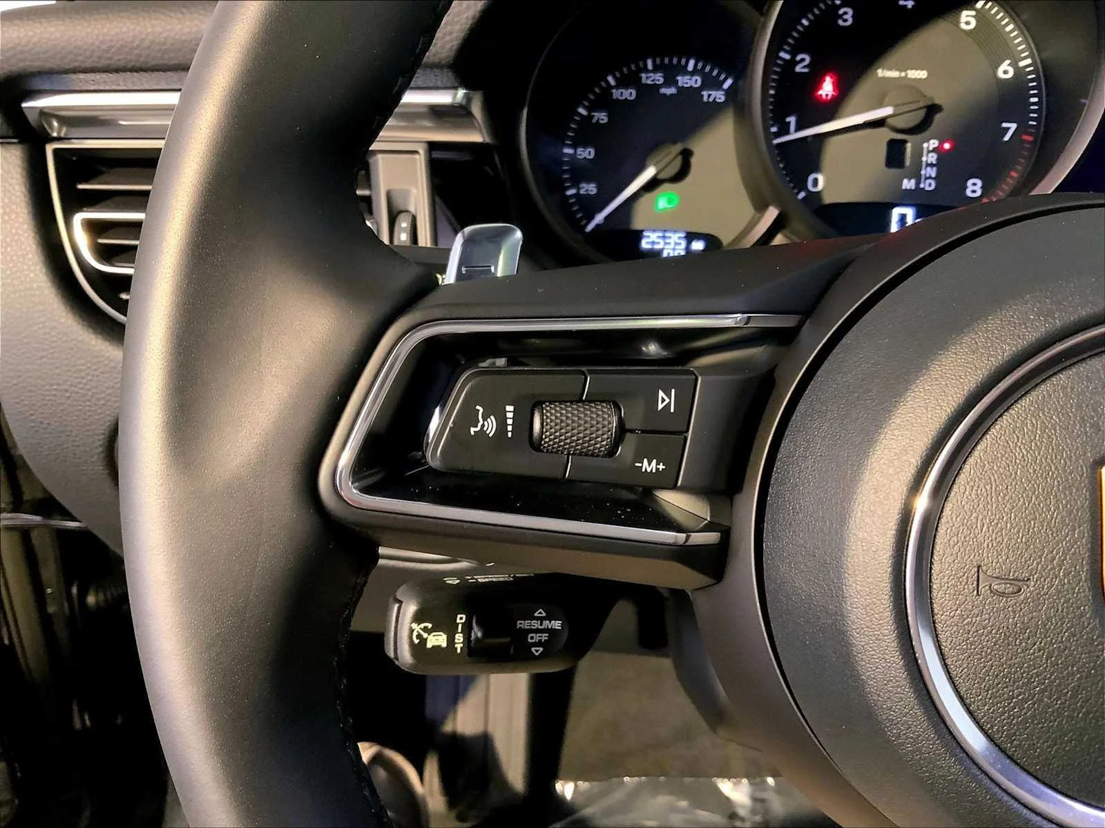 2026 Porsche Macan Base - Photo 27