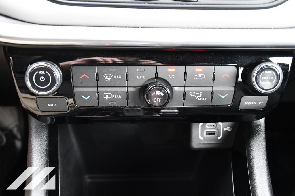 Used 2024 Black Jeep Limited image 19