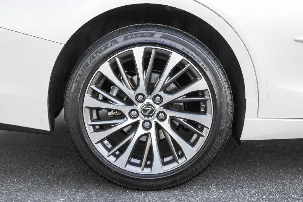 2019 Lexus ES 350 - Photo 10