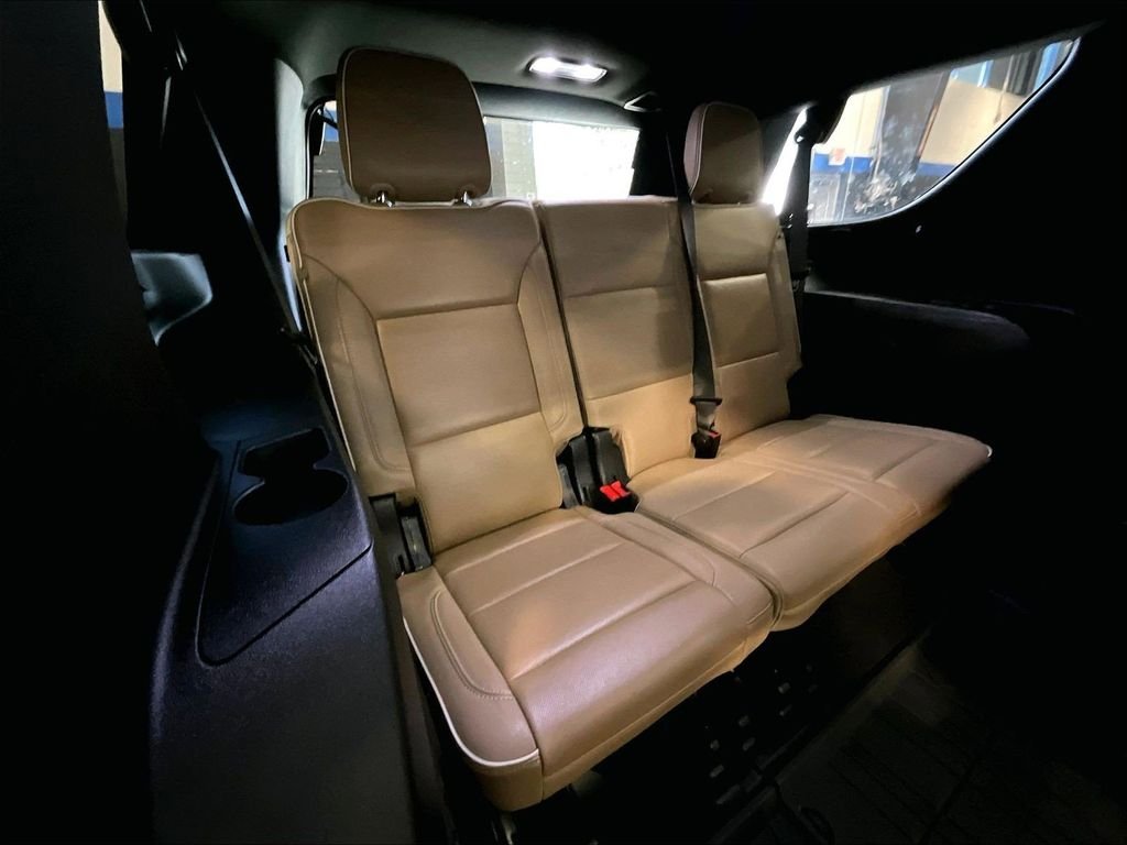 Used 2023 Beige Chevrolet Premier image 17