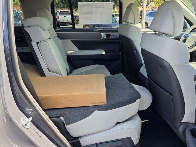 New 2027 Gray Hyundai SEL FWD image 13
