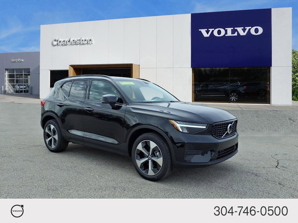 2026 Volvo XC40 Core
