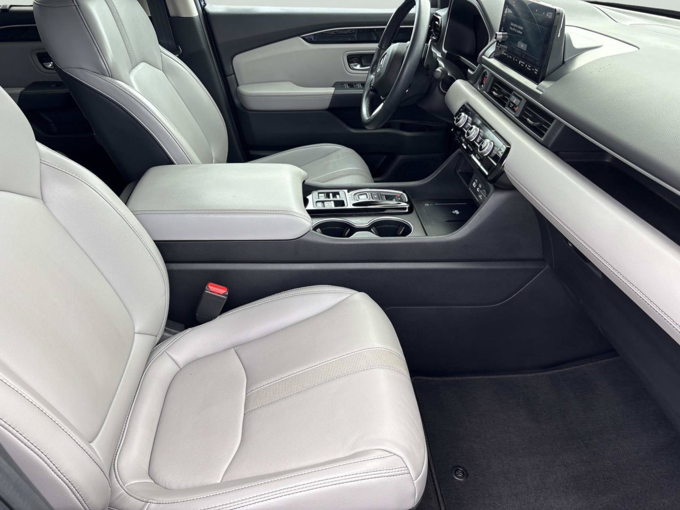 2023 Honda Pilot Touring - Photo 21