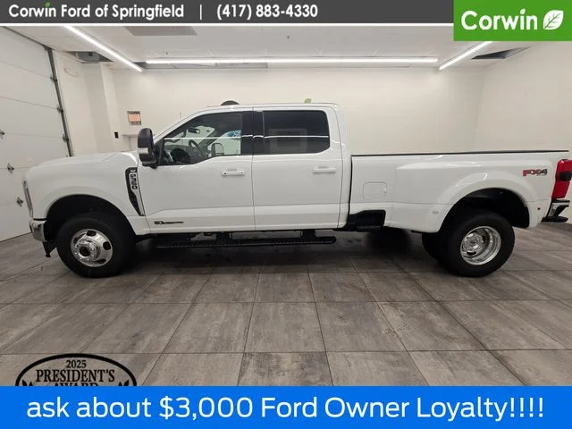 New 2026 Oxford White Ford F-350® XLT image 2