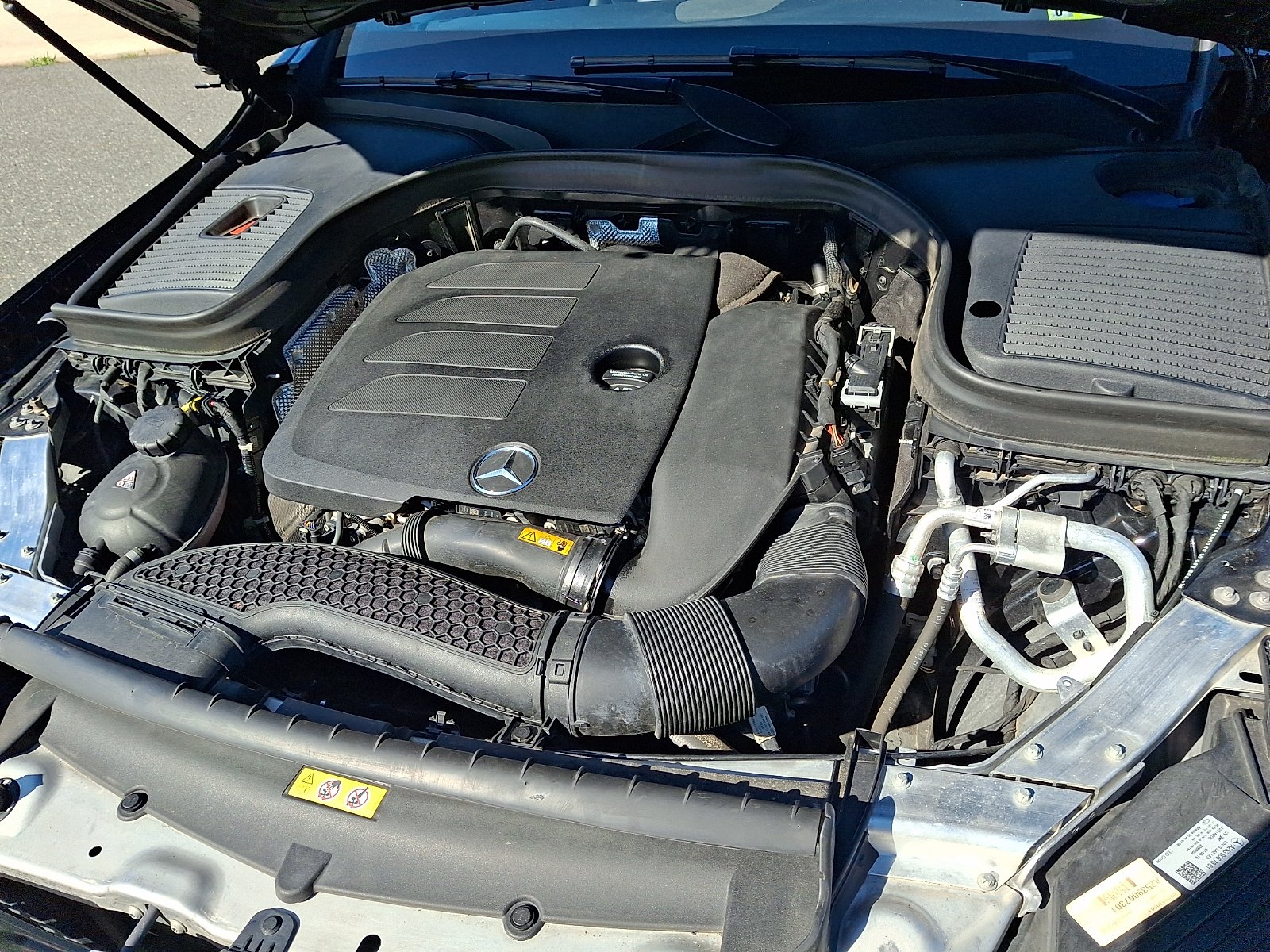 Certified Used 2020 Black Mercedes-Benz 4MATIC® image 29