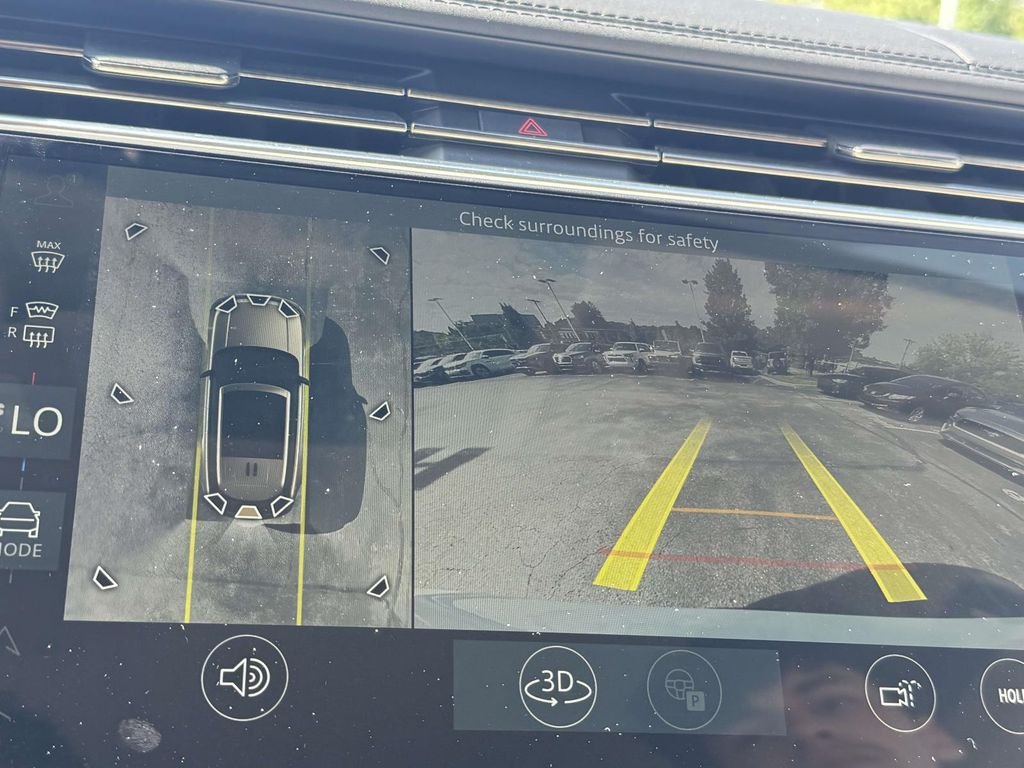 Certified Used 2025  Land Rover SE image 21