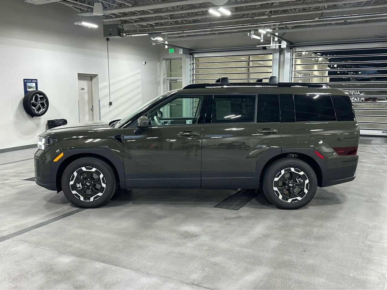 New 2025 Rockwood Green Hyundai SEL AWD image 2