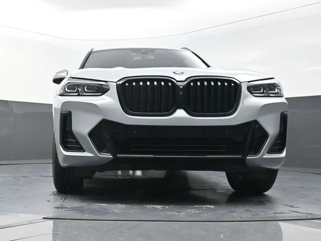 Used 2024 Gray BMW xDrive30i image 32