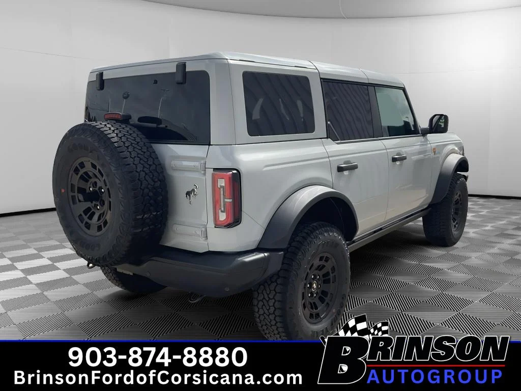 New 2026 Avalanche Gray Ford Badlands image 5