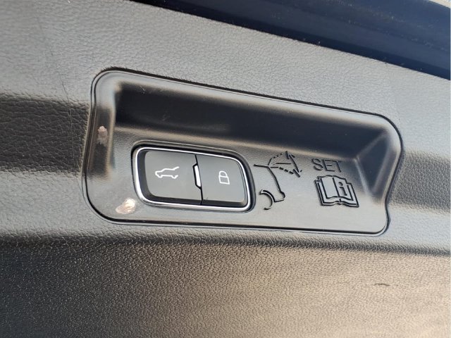 Used 2025  Ford ST-Line image 30