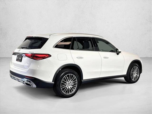 New 2026 Polar White Mercedes-Benz GLC 300 image 35