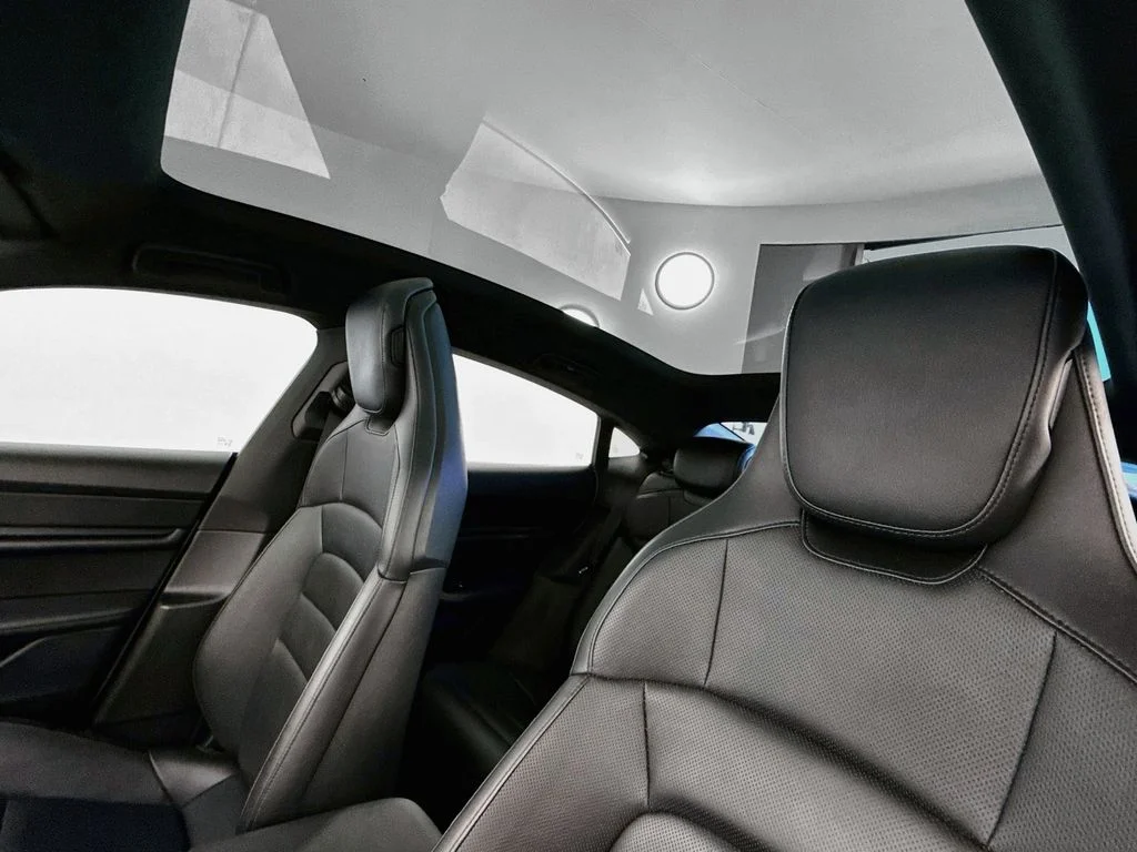 Used 2023 White Porsche Base image 22