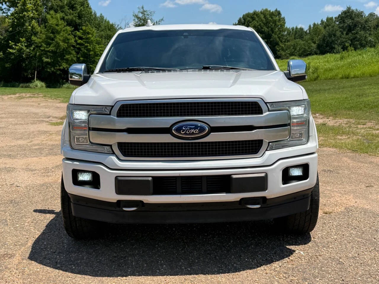 Used 2018 White Ford Platinum 4x4 4dr SuperCrew 5.5 ft. SB image 8