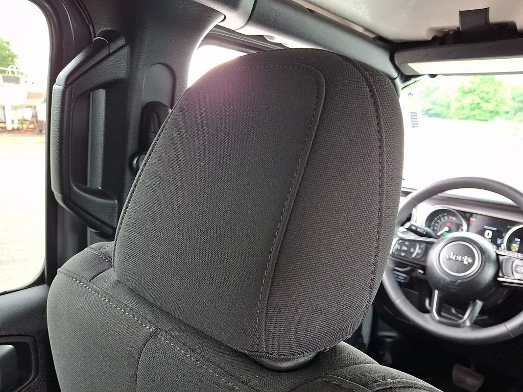Used 2023 Gray Jeep 4x4 image 49