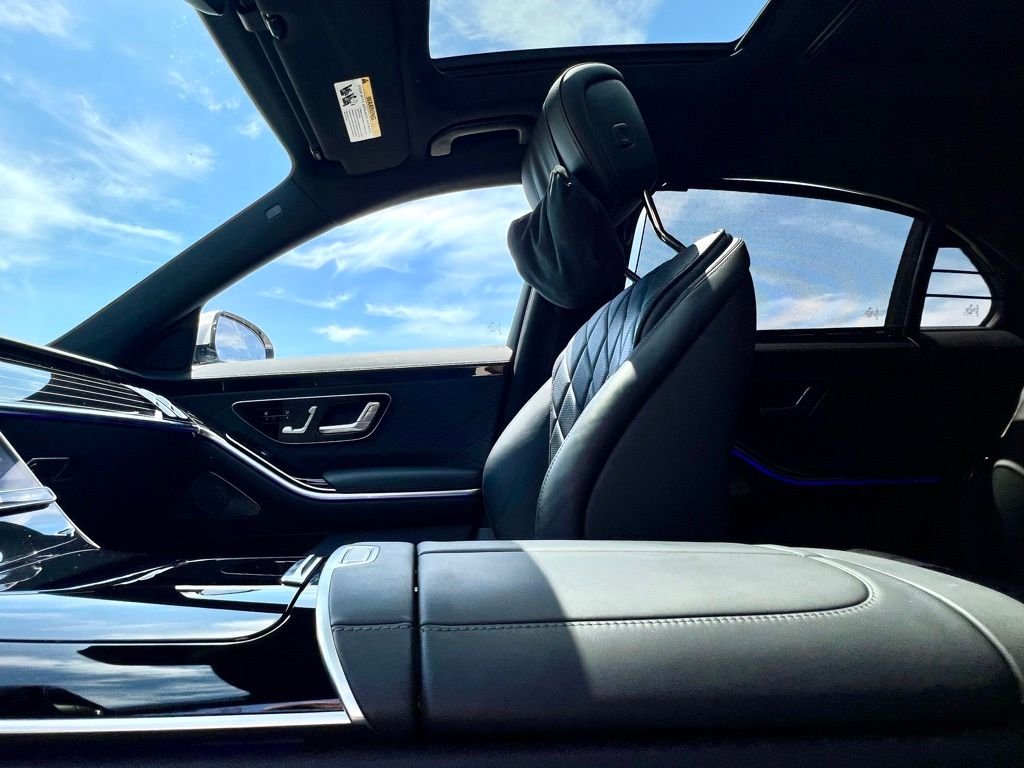 Certified Used 2022  Mercedes-Benz S 500 image 26