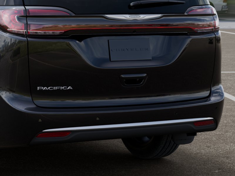 New 2026 Diamond Black Chrysler Pinnacle image 42