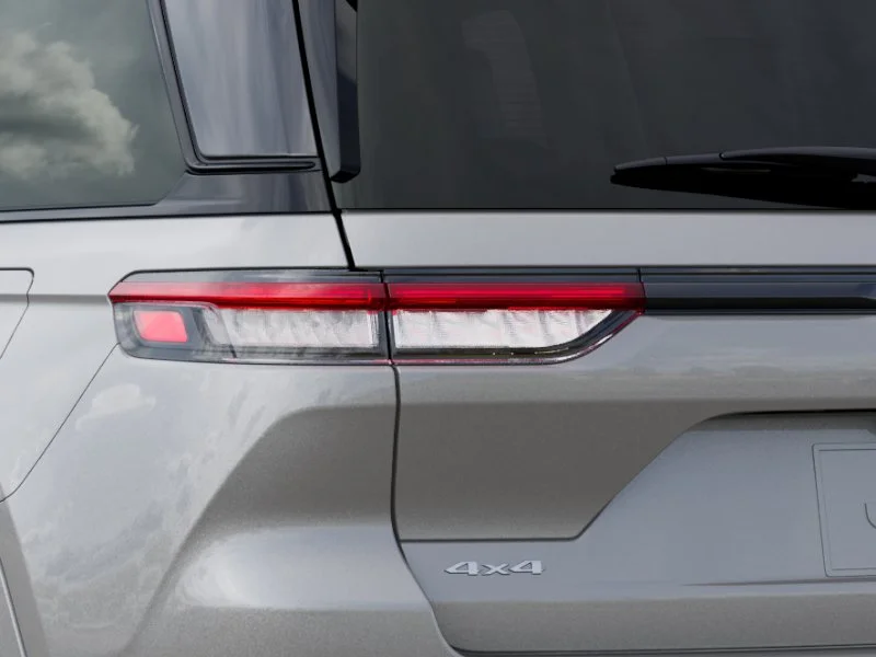 New 2026 Silver Zynith Exterior Paint Jeep Summit image 5