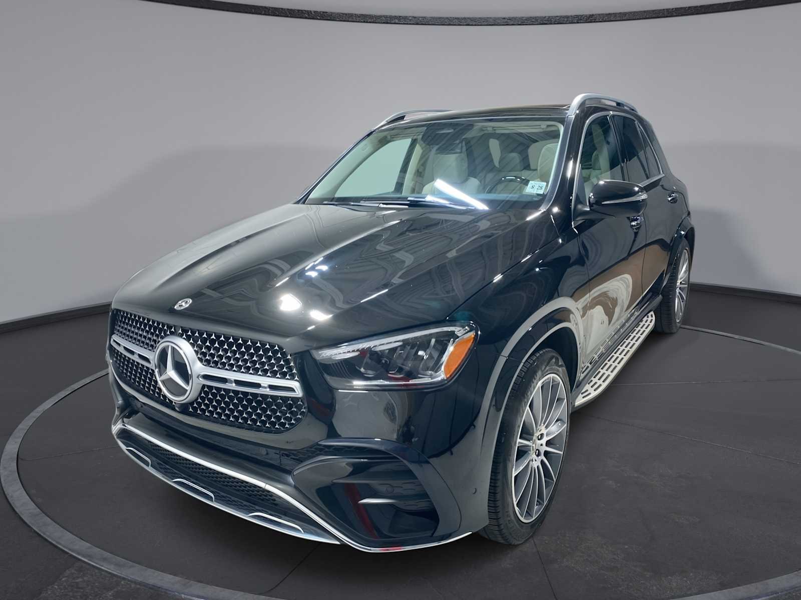 Used 2024 Obsidian Black Metallic Mercedes-Benz GLE 350 image 1