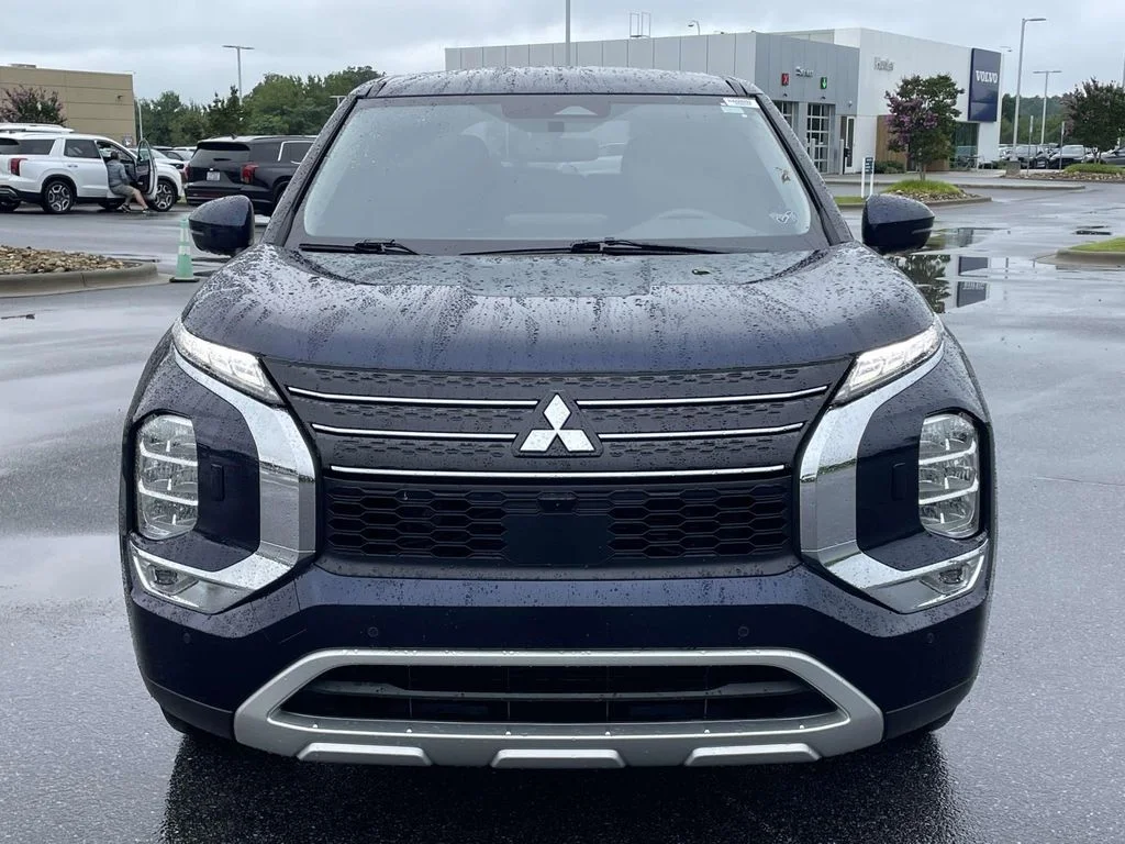 2025 Mitsubishi Outlander Plug-in Hybrid SE - Photo 24