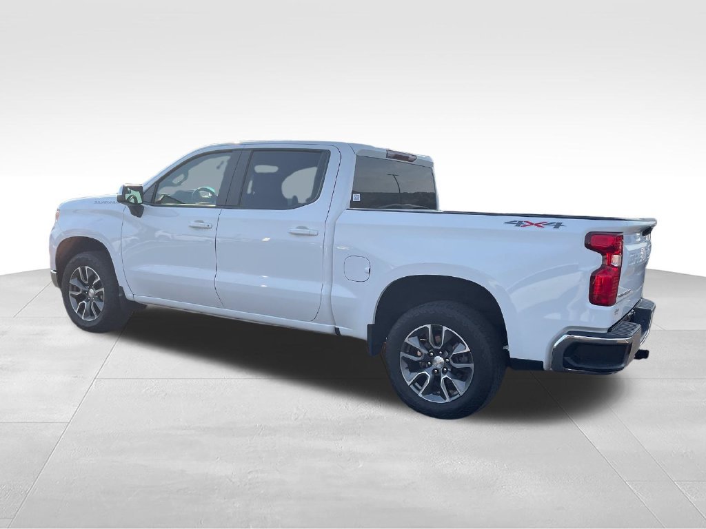 Used 2023 White Chevrolet LT image 3