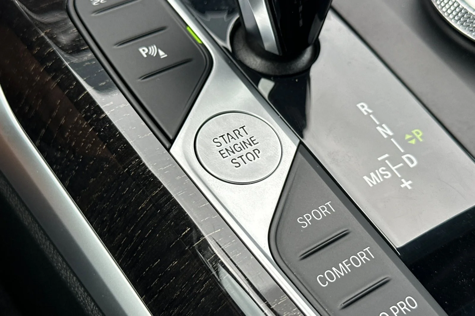 Used 2021 Black Sapphire Metallic BMW M340i image 21