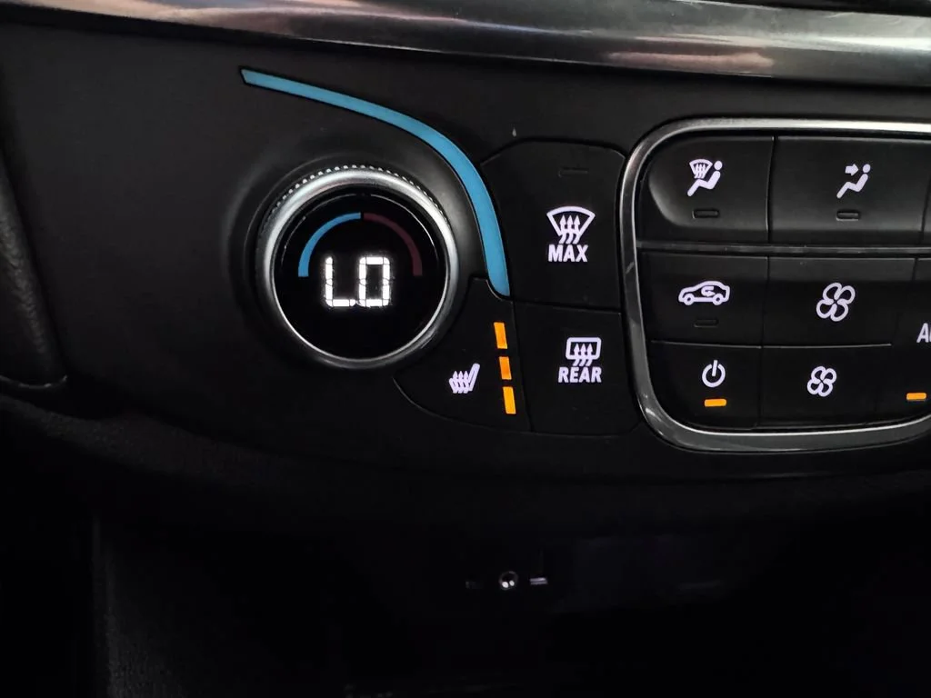 2023 Chevrolet Traverse 1LT - Photo 23