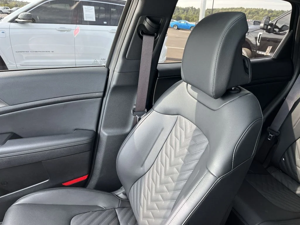 Used 2026 Gray Kia X-Line image 23