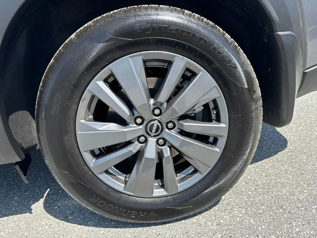 Used 2025 Gray Nissan S image 26