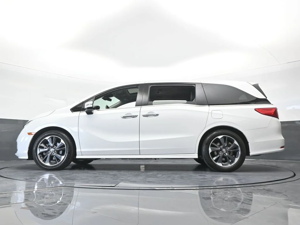 Used 2022 White Honda Elite image 61