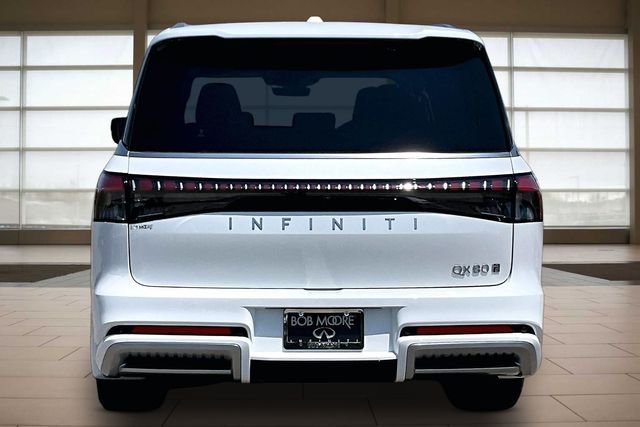 New 2027 RADIANT WHITE INFINITI LUXE image 4