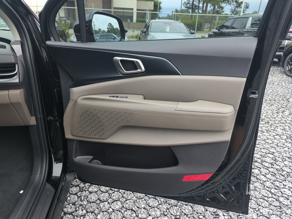 New 2026 Aurora Black Pearl Kia LXS image 30