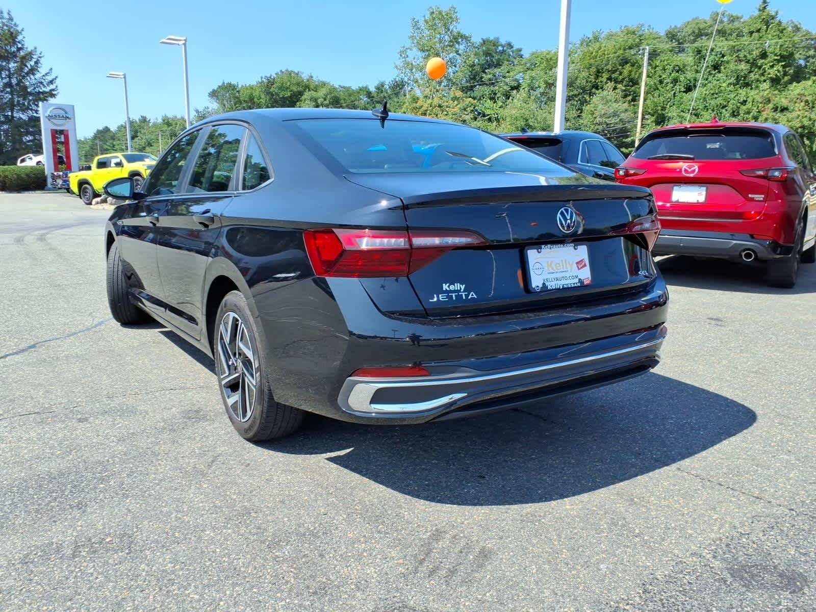 Used 2022 DEEP BLACK PEARL EFFECT Volkswagen SEL image 7