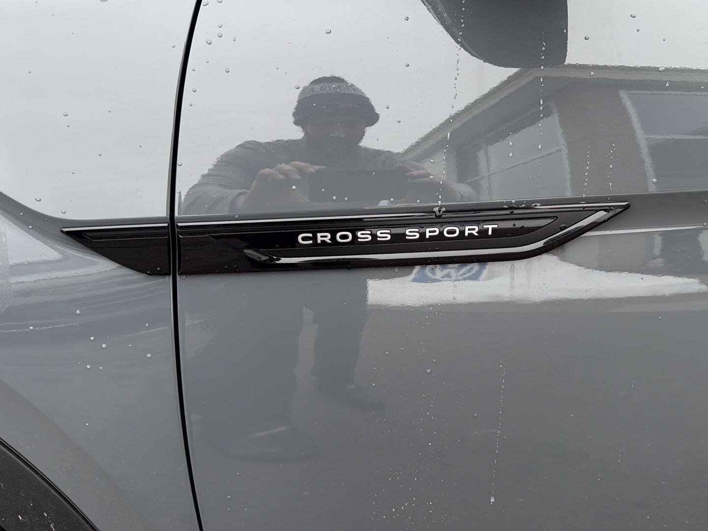 2026 Volkswagen Atlas Cross Sport SEL R-LINE - Photo 5