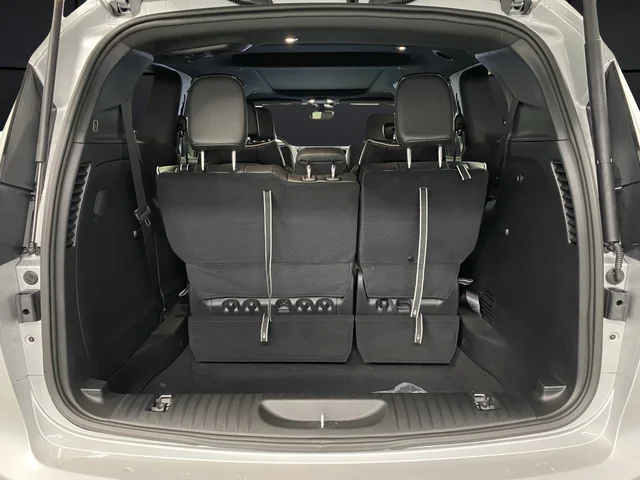 2026 Chrysler Pacifica Limited - Photo 15